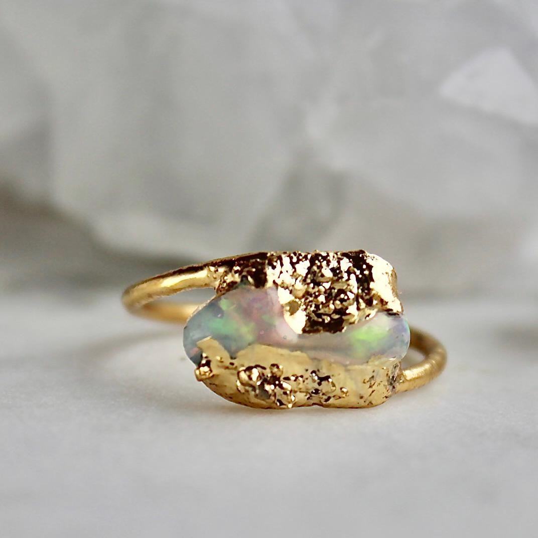 Aurea opal ring