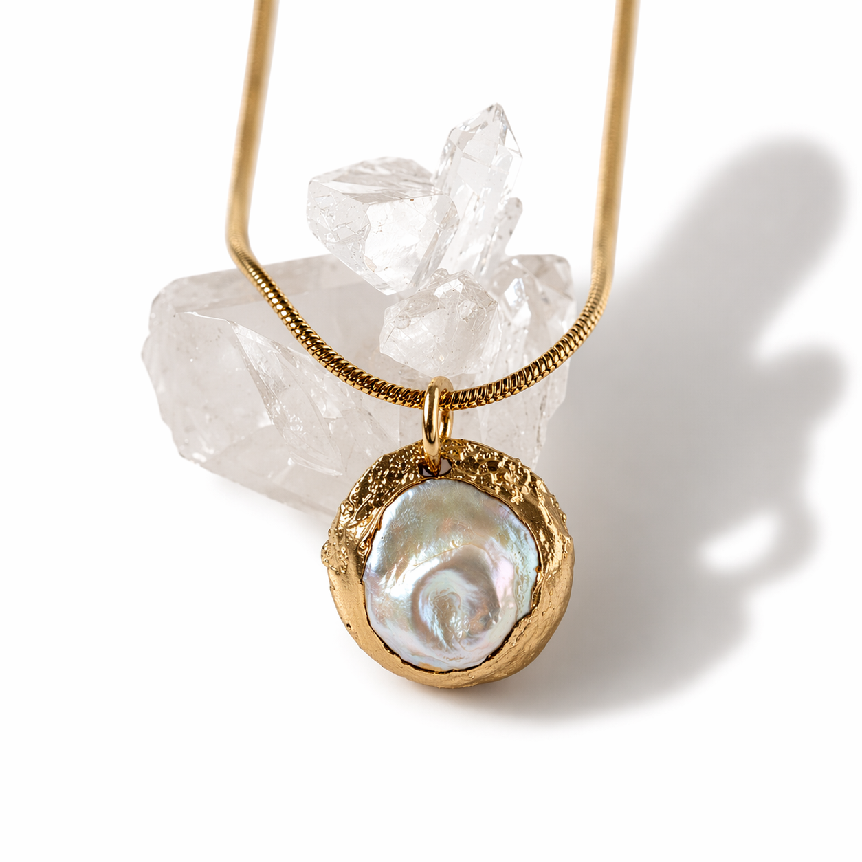 Solene pearl necklace