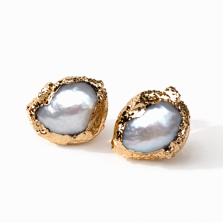 Calypso pearl stud earrings