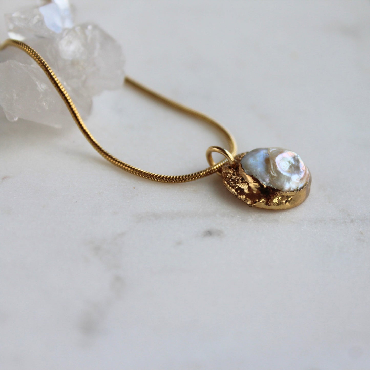 Solene pearl necklace